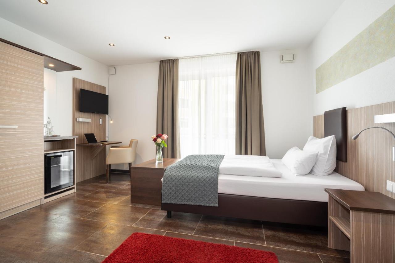 Hotel Drei Rosen Moosburg an der Isar Экстерьер фото